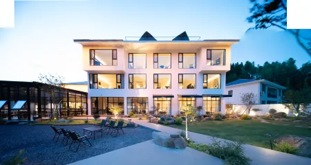 Shanaoao SANOO Homestay Отели рядом с достопримечательностью «Daweishan National Forest Park»