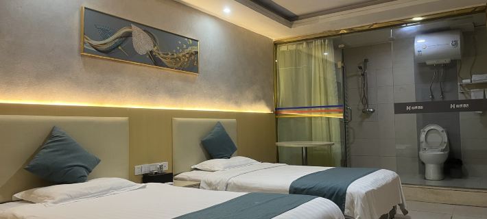 Hello Hotel (Wuwei People's Square Branch) Hotels in Wuwei