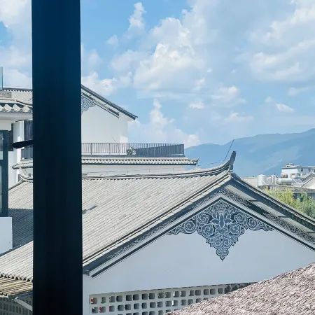 Zhijian Mountain Lodge