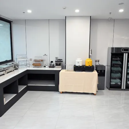 Yizhang Manju Hotel