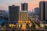 Shangfu Qingju Hotel (Maoming High Speed Railway Station Dongxin Times Square) - 3 Yıldız