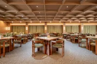 Rezen Huasheng Resort Hotel (Nalati Scenic Area)