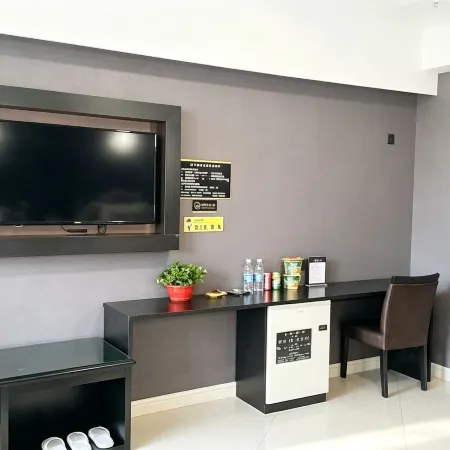 Xintai Shengshi Lotus International Hotel