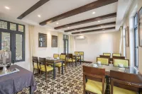 Lanshe weiyuan purple pottery art inn - 인 (Inns)