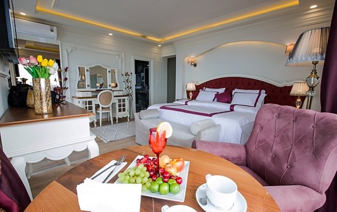 Andalouse Elegante Suite Hotel