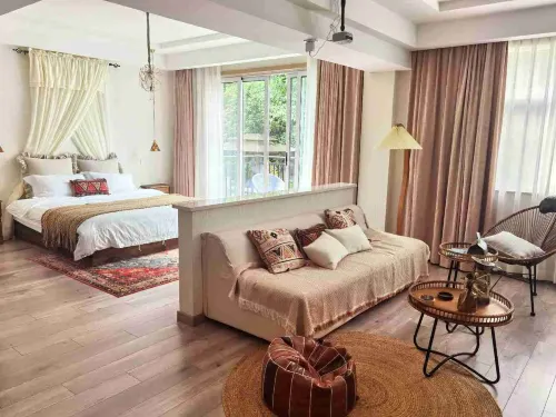 Tianshe Courtyard View Leisure Resort Villa Mountain Su (Anji Yunshang Grassland Resort) - พร้อมระเบียง