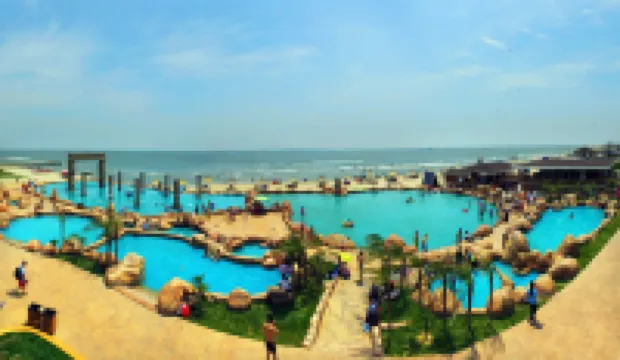 Fisher Island Holiday Hotel