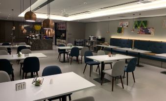 Homeinn Selected Hotel (Pingyao Ancient City South Gate Visitor Center)