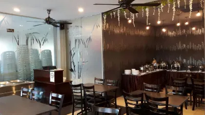 Bary Inn KLIA & KLIA 2, Free Buffet Breakfast