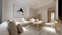 24 Bridge Art B&B