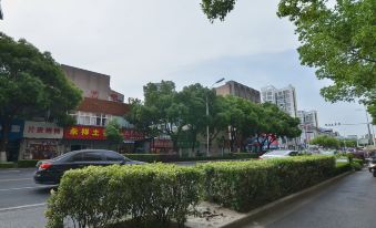 Home Inn (Chaohu Chaohu Middle Road Erjie)