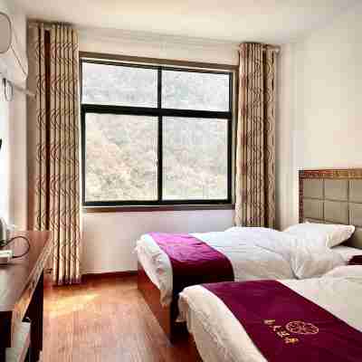 黑水南久旺丹酒店 Rooms