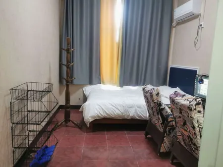 Minquan Longfei E-sports Hotel Отели рядом со станцией Minquan North Railway Station