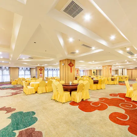 Diqiu Lvbaoshi Hotel