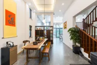 Junshe Holiday Villa Teaching Spot of Shanghai Economic Management College 주변 호텔
