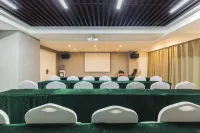 愛客思飯店（鞍山火車站市中心店）