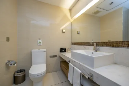 Maolin Serviced Apartment (Jinan Daming Lake Kuanhouli) Отели рядом с достопримечательностью «Pearl Spring»