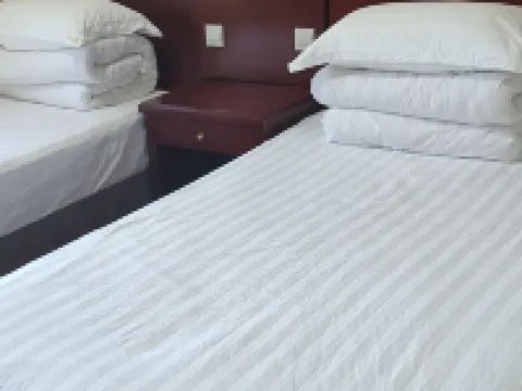 Dulan Yijia Hotel Hotels in Dulan
