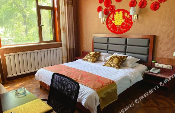 昔陽全周商務酒店