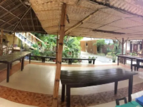 ร็อบแอนด์เฟรดส์รีสอร์ท โรงแรมในโบราเคย์ ไอส์แลนด์