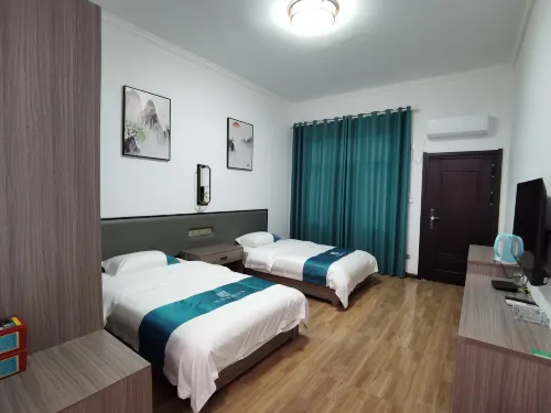 Chunde Mountain Villa Hotels in Zhongxiang