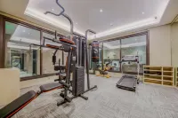 Homeinn Plus Hotel (Danyang Glasses Industrial Park Railway Station)
