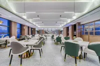 Tongxiang Qingfeng South Road Atour Hotel