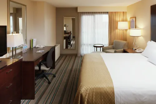 DoubleTree by Hilton Chicago - North Shore Conference Center - 4-Star
