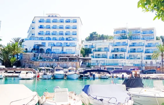 Portodrach Aparthotel & Suites