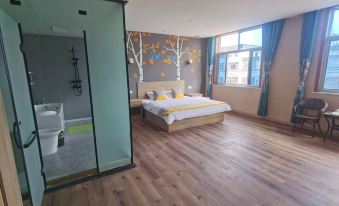 Dongping Lake Yun Homestay