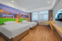 Vienna 3 Best Hotel (Taizhou Railway Station Passenger Center) - Parkering