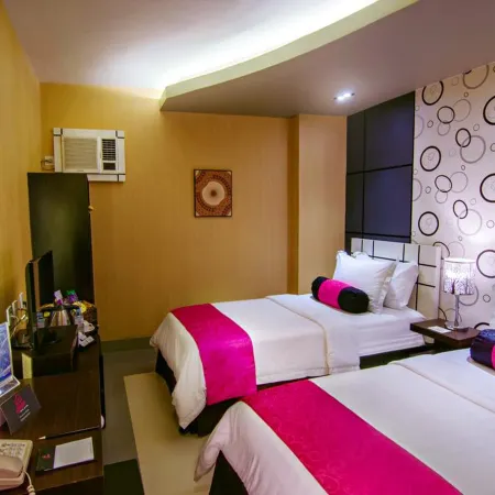 Eloisa Royal Suites