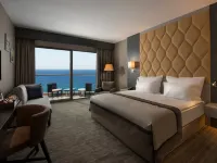 Elexus Hotel Resort & Spa & Casino Hotel di 