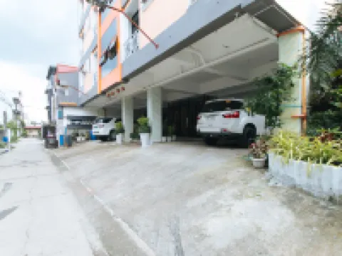 RedDoorz near LRT 2 Antipolo Station โรงแรมในริซัล