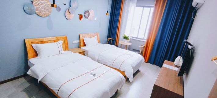 Zigui Kaige B & B Hotels in Zigui