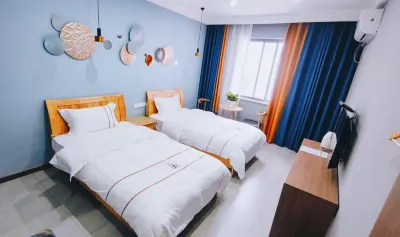 Zigui Kaige B & B