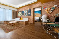 Lisboeta Macau-LINE FRIENDS PRESENTS CASA DE AMIGO Hotels near Taipa Island