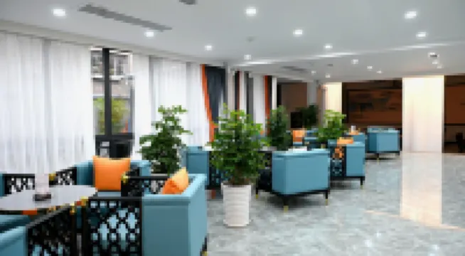 IU酒店（三台新西街店）