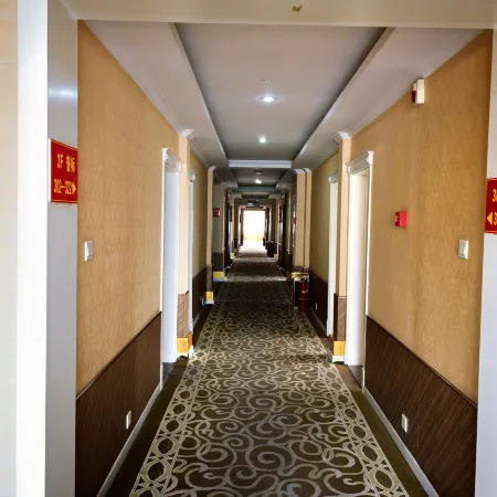 Xinghe Golden Tax Business Hotel