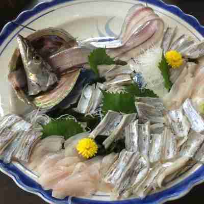 船上BBQ燒烤與海釣之樂的當地美食之宿 松新 Rooms