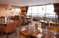Premier Inn London Gatwick Airport (North Terminal) Hotel - breakfast
