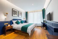 Alice Hotel (Weihai High-speed Railway Station Wanda Branch) - 3-Star