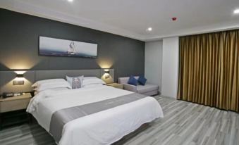 Home Inn Huaxuan Select Hotel (International Leather City Wanda Plaza Branch)