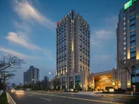 HUALUXE Kunshan Huaqiao Hotel in zona Qiandeng Ancient Town