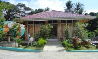 3. RedDoorz..