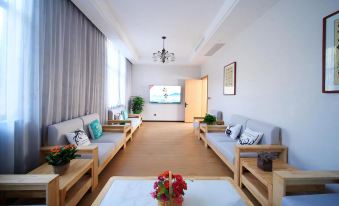 Guanxun Light Luxury Resort (Qiandao Lake Scenic Area Store)