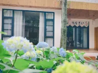 Dujiangyan Chestnut Forest Farmhouse Hotels near Dujiangyan China Giant Panda Garden (formerly known as Panda Paradise)