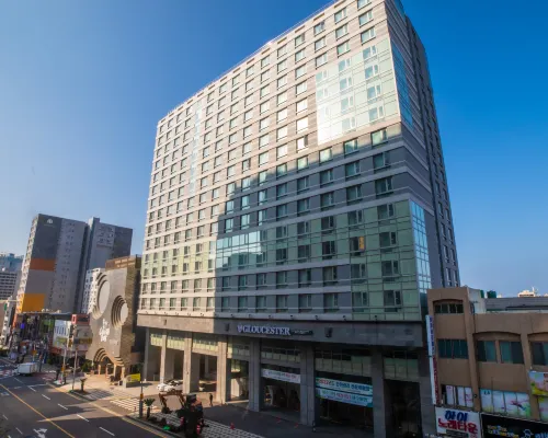 J-Grand Hotel Hotels near Samda Park