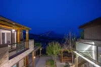 Gubei Water Town · Outdoor Private Hot Spring · Cuilu Mountain Residence Party Villa Hotels in Beijing Wtown