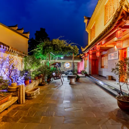 Jingxian Xiandeyue Inn (Taohuatan Scenic Spot)